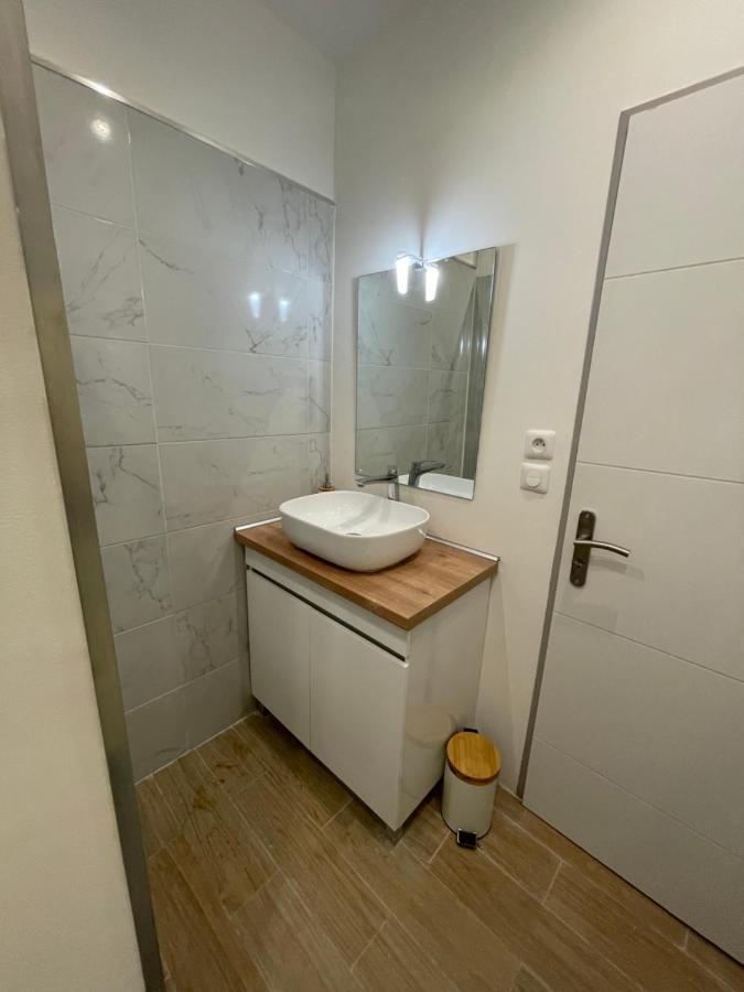 Le Casimir - Superbe T3 En Plein Centre Ville Renove Avec Gout - Wifi ベジエ エクステリア 写真